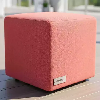 Аренда Пуф coral cube Shape в Imeretinskiy Hotel — ART SPACE