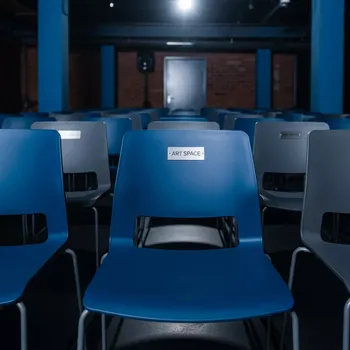 Аренда Стул Лира в Керлинговом центре «Ледяной куб» — ART SPACE