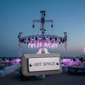 Аренда Вспомогательные Подъемники на пляже «Мандарин» — ART SPACE