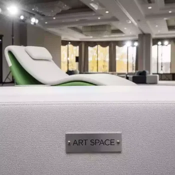 Аренда Шезлонг бело зеленый 01 036NN в отеле Radisson Lazurnaya — ART SPACE