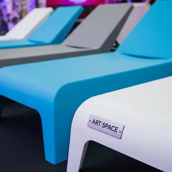 Аренда Лежак пластиковый Gatsby Basic в ресторане «Sanremo» — ART SPACE