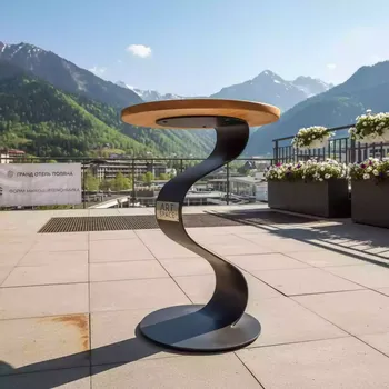 Аренда Стол коктейльный Snake дерево металл в Гранд Отель Поляна — ART SPACE