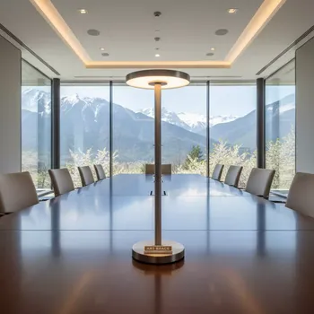 Аренда Светильник LED Боле серебряный в Novotel Resort — ART SPACE