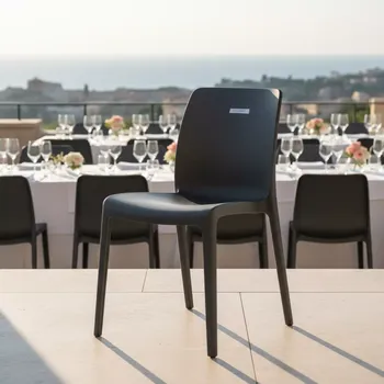 Аренда Кресло пластиковое Ara темно серое в ресторане «La Terrazza» — ART SPACE