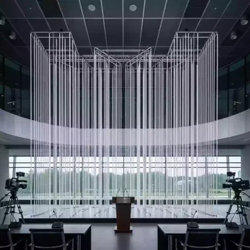 Аренда Гирлянда холодный белый 12 м в ледовой арене «Шайба» — ART SPACE