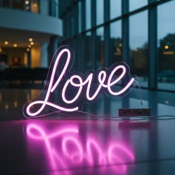 Аренда Неоновая вывеска Love в Университете «Сириус» — ART SPACE