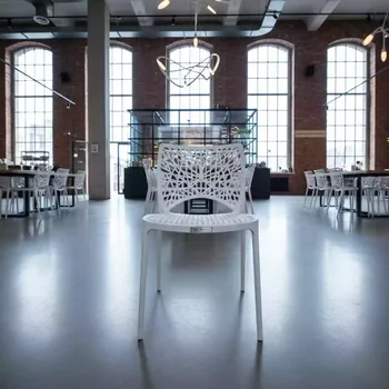 Аренда Стул B Rattan Virginia без подлокотников белый в ресторане «Сыроварня» — ART SPACE