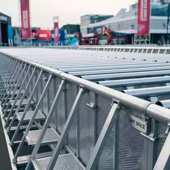 Аренда Фан барьеры 2,5х1,1 м ограждение для мероприятий в Skypark Sochi — ART SPACE