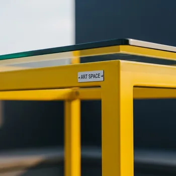 Аренда Стол Yellow Sky 160х75 см желтое подстолье и стекло в ресторане «D.O.M» — ART SPACE