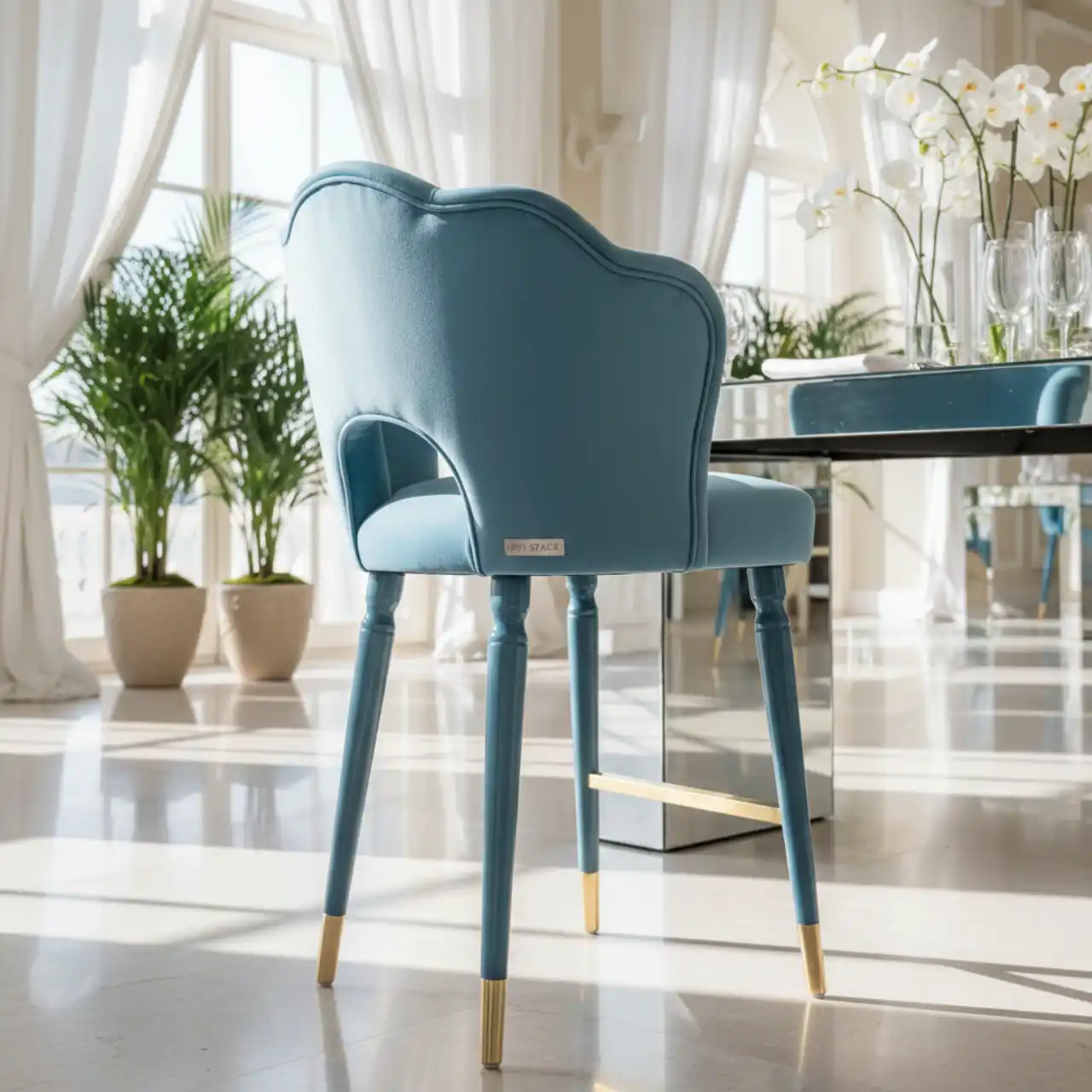 Стул Роза полубарный велюр голубой Cashemere ножки лак