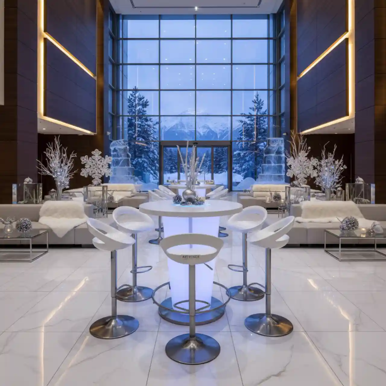 Стул полубарный пластиковый Bakhita