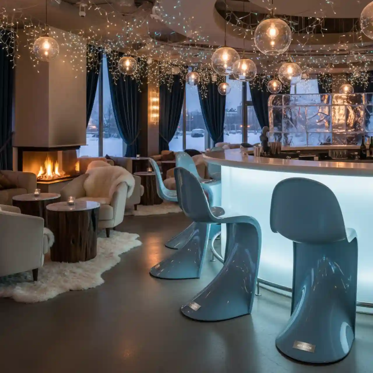 Стул барный пластиковый Spyker Stool