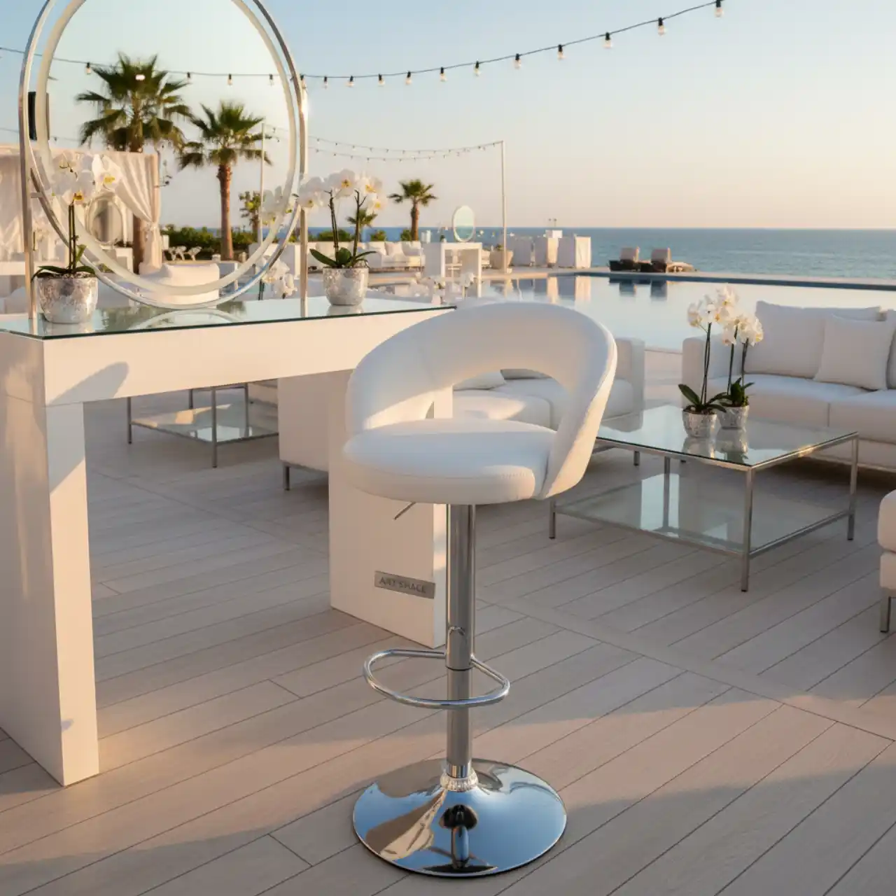 Стул барный для визажиста белый из экокожи