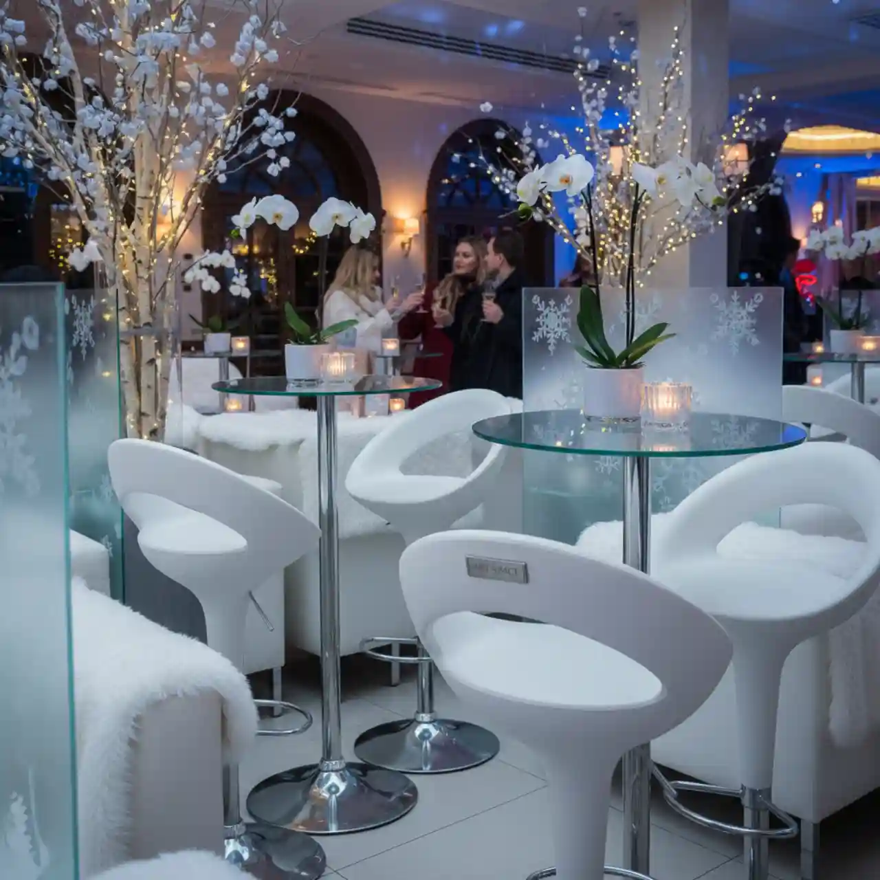 Стул барный Leaf white