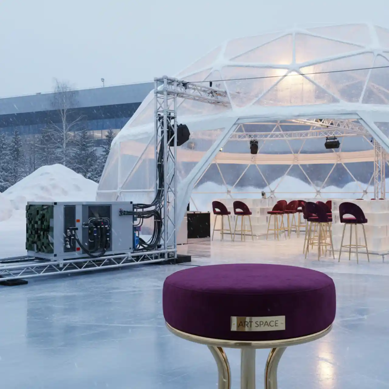 Барный стул Арканес золотая база велюр фиолетовый