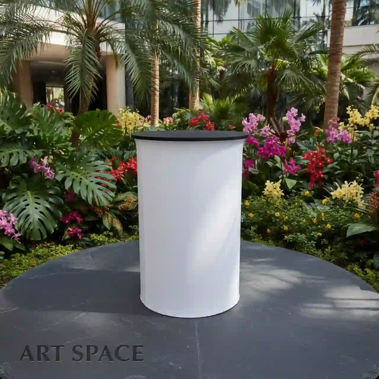 Столы коктейльные БОЧКА с белым чехлом и столешницей МДФ черного цвета