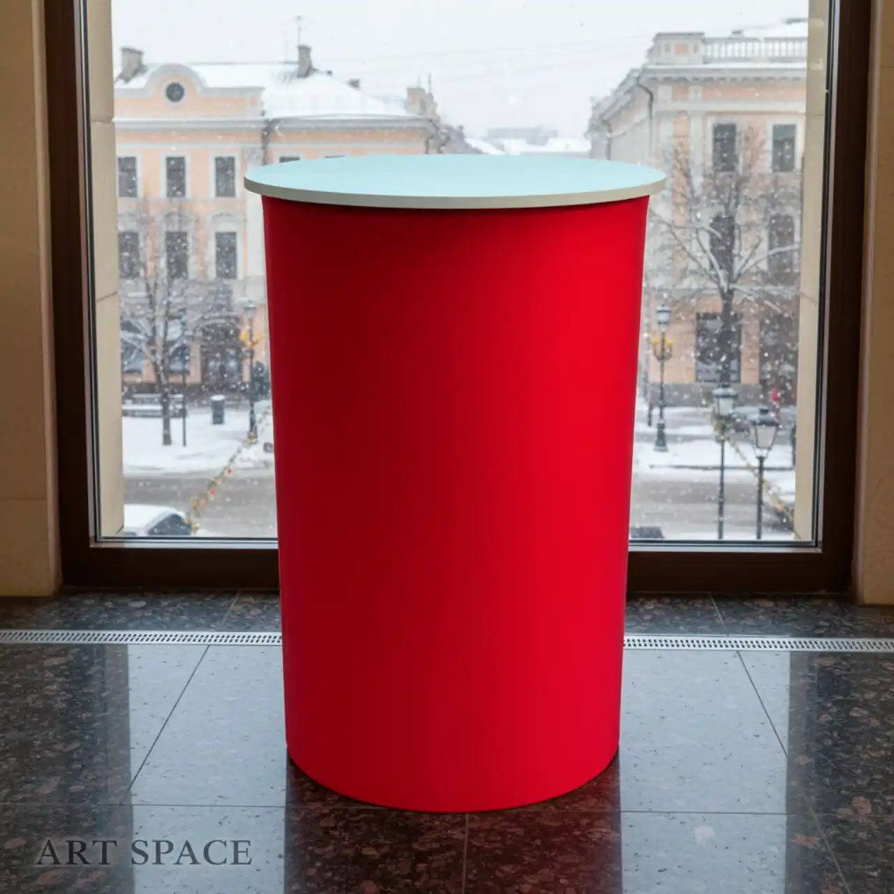 Столы коктейльные БОЧКА с малиновым чехлом и столешницей МДФ белого цвета