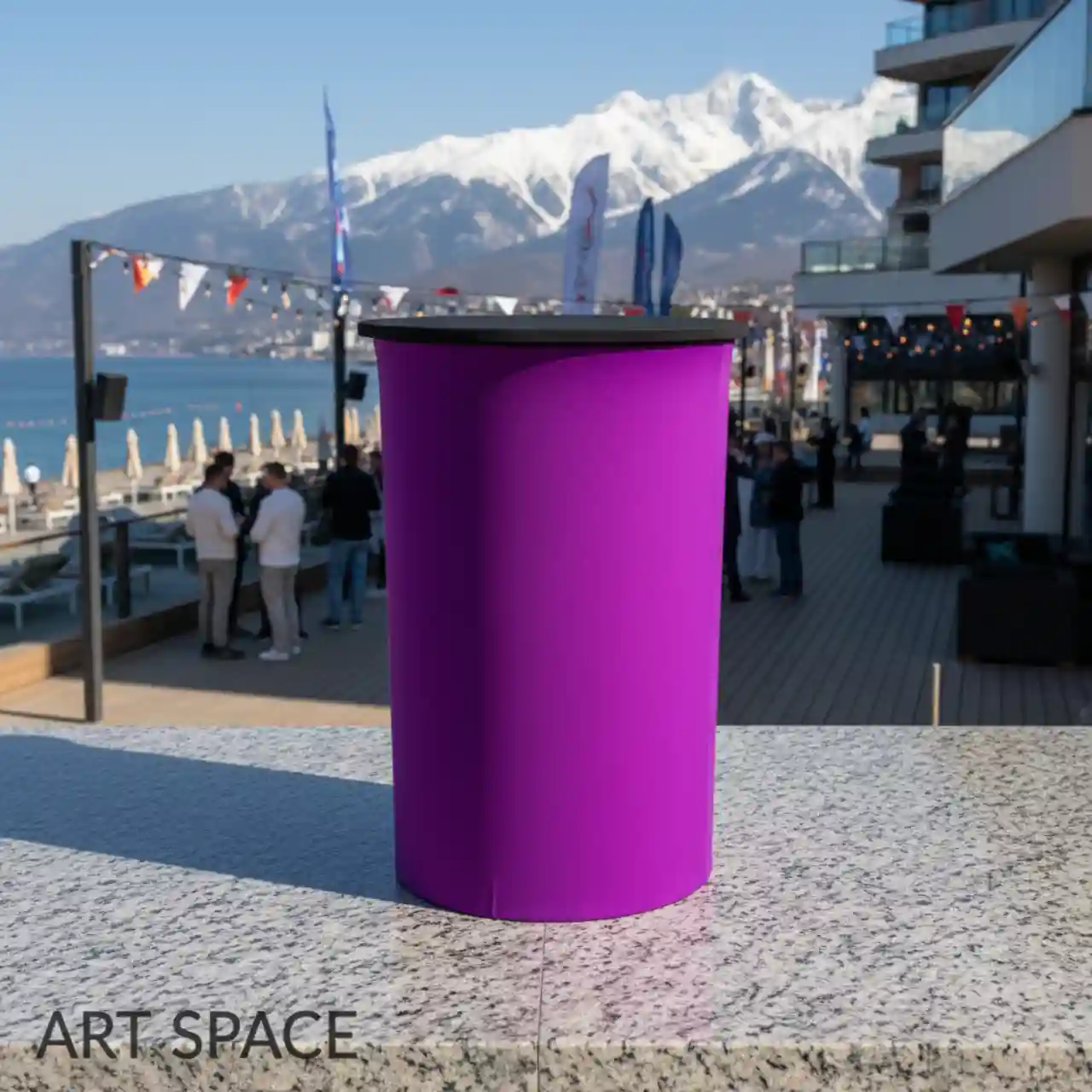 Столы коктейльные БОЧКА с фиолетовым чехлом и столешницей МДФ черного цвета