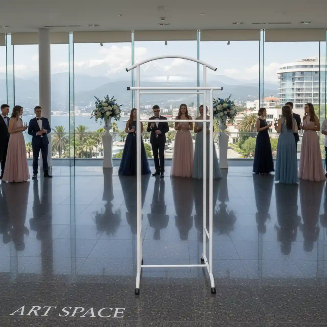 Вешалки напольные костюмная