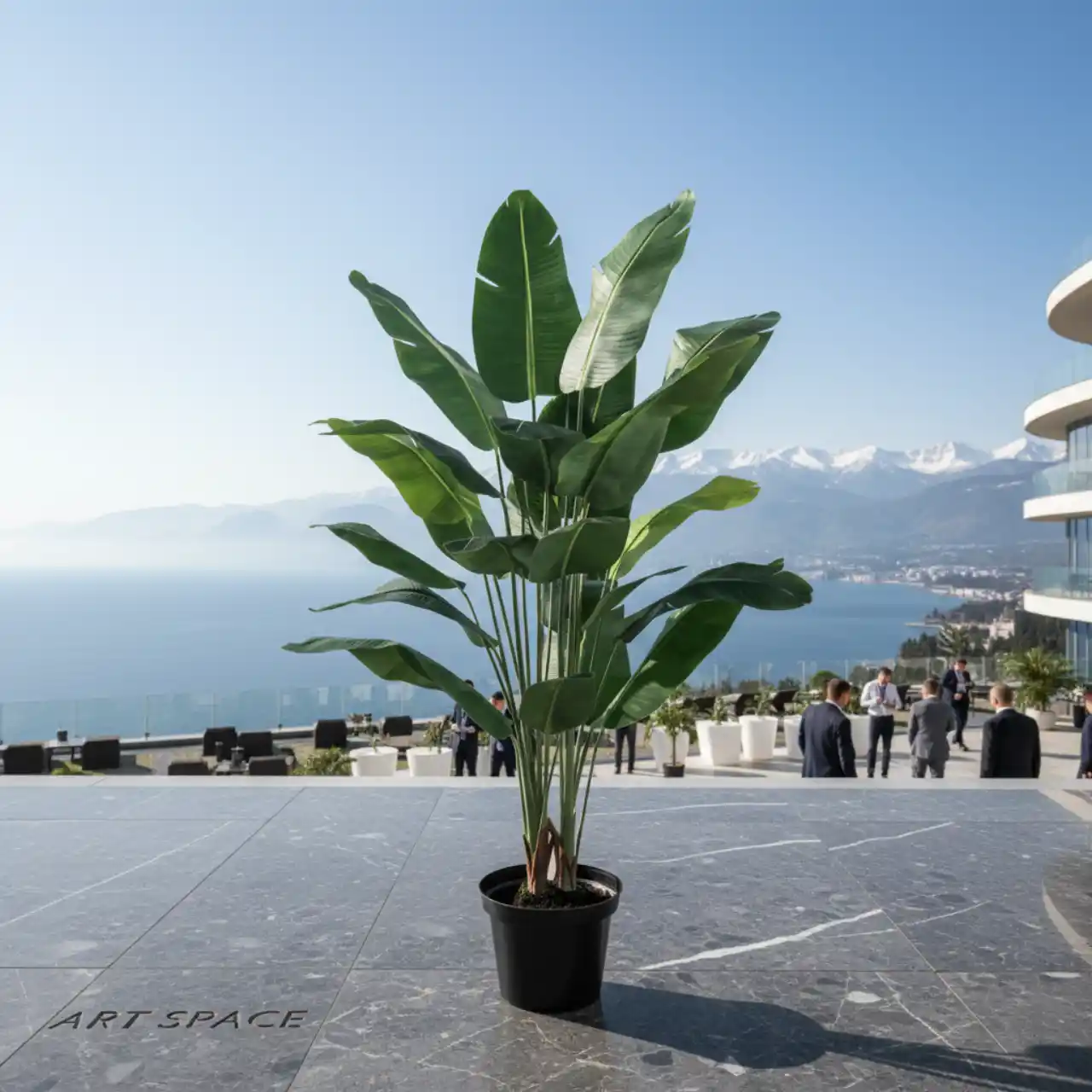 Стрелиция 220 см., искусственные деревья