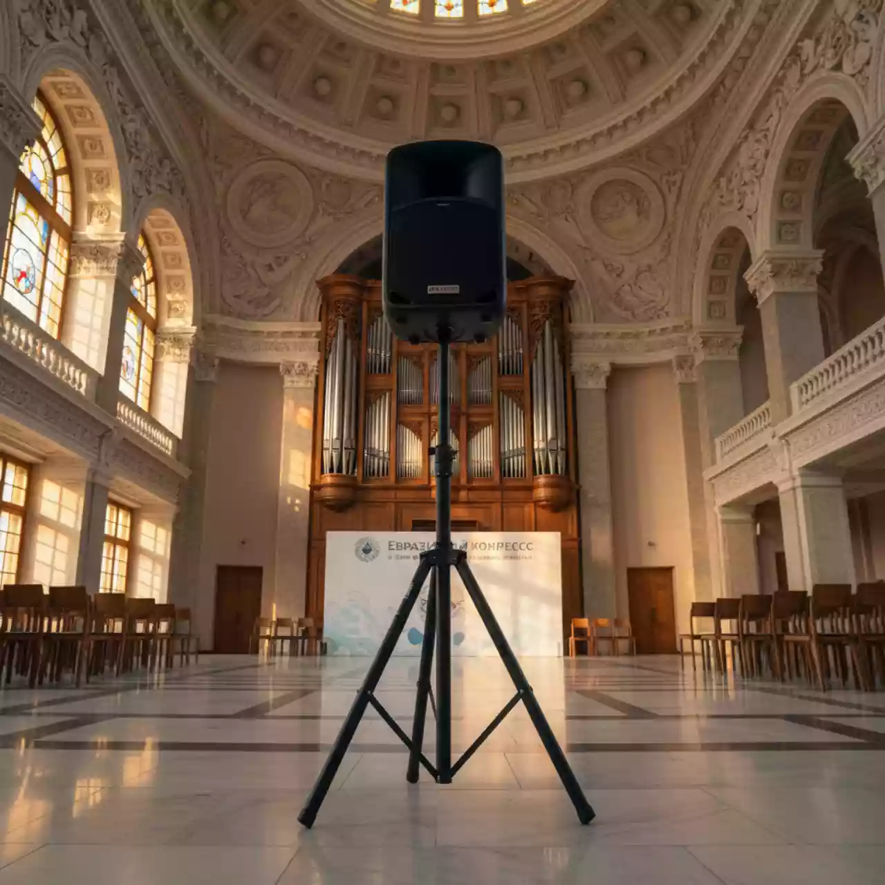 Аренда Акустическая система Behringer B108D в Зале органной и камерной музыки — ART SPACE