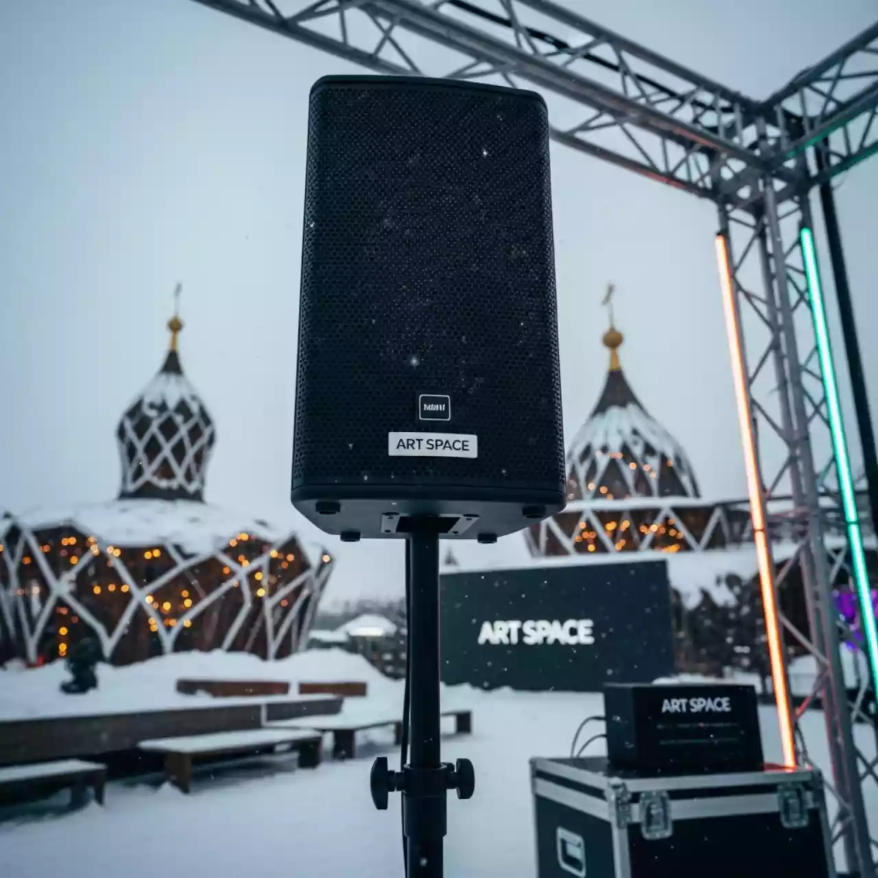 Аренда Акустическая система DAS Audio Vantec 15A активная в этно-парке «Моя Россия» — ART SPACE