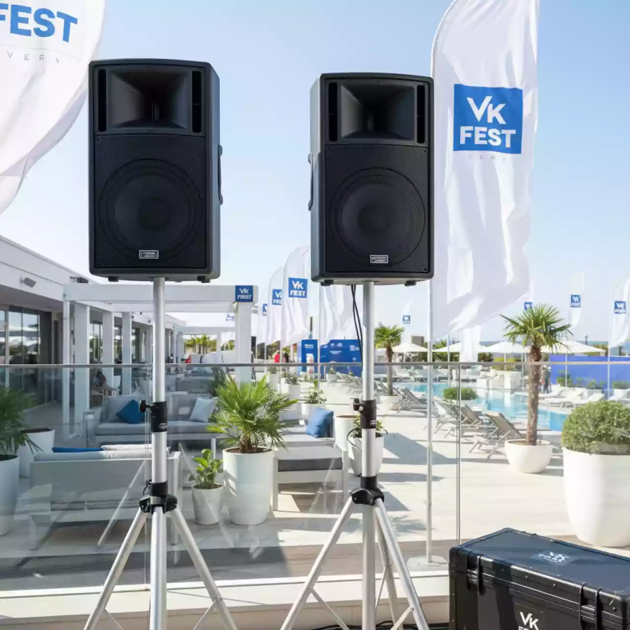 Аренда Акустическая система пассивная Madboy Screamer 310 в Novotel Resort — ART SPACE