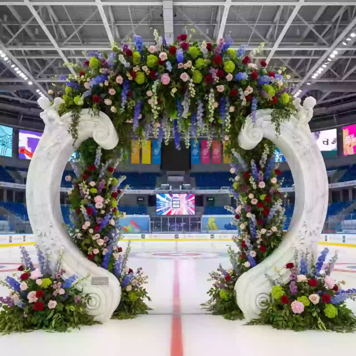 Аренда Арка флористическая № 21 в Керлинговом центре «Ледяной куб» — ART SPACE