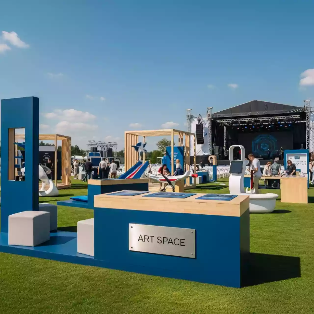 Аренда Аттракционы на День ВВС в ОКЦ «Галактика» — ART SPACE