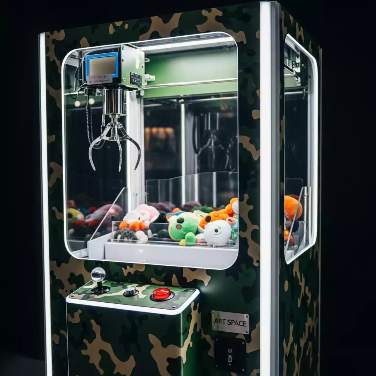 Аренда Автомат с игрушками военный в Gamma Sirius — ART SPACE