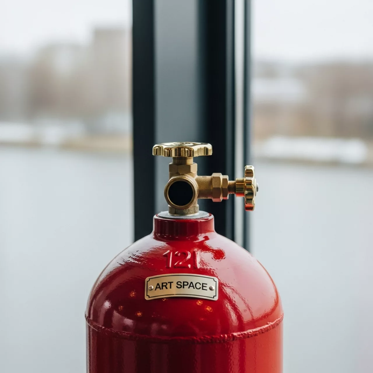 Аренда Баллон газовый 12 литров металл в ресторане «Плакучая Ива» — ART SPACE