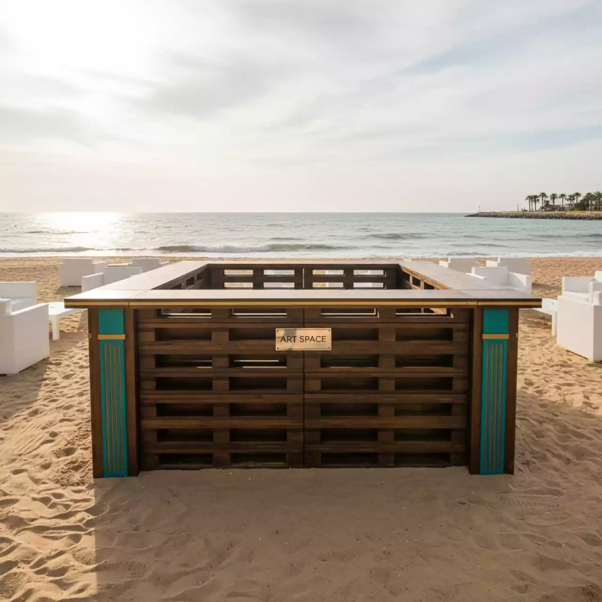 Аренда Бар из коричневых паллет на пляже «Мандарин» — ART SPACE
