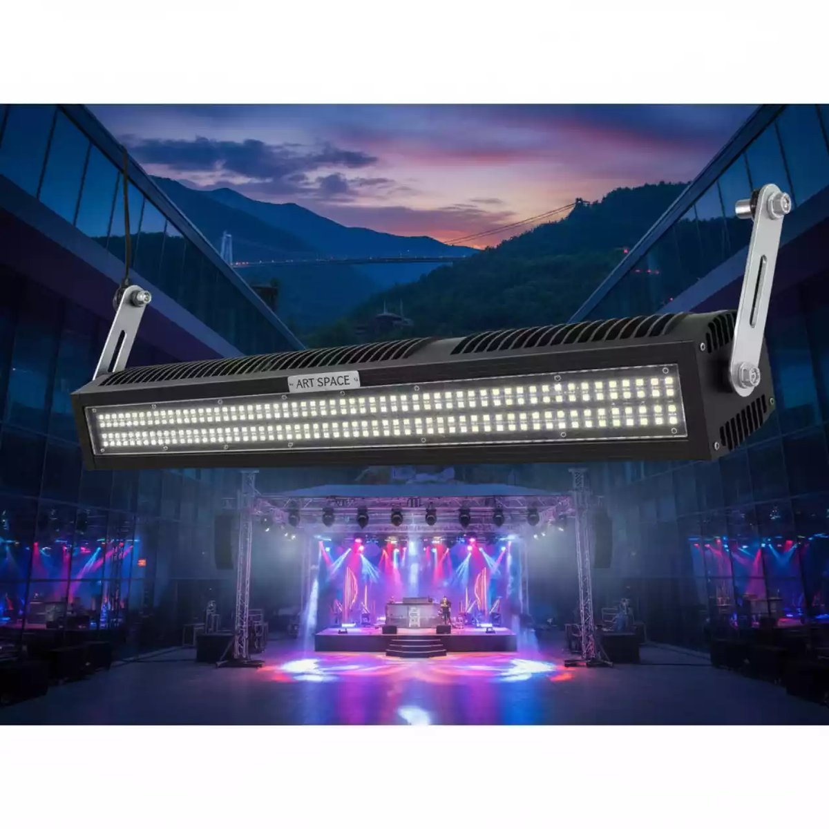 Аренда Бар LED 18х18W RGBWA UV линейный свет в Skypark Sochi — ART SPACE