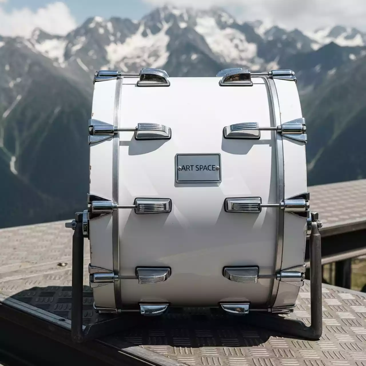 Аренда Барабан маршевый Weber MPJ Timur W на площадке Rosa Peak (2320м) — ART SPACE