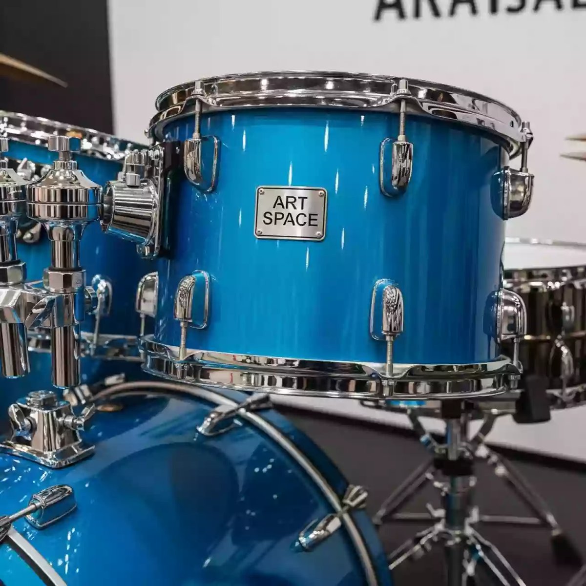 Аренда Барабаны ярко синие Yamaha BD 522G на курорте «Газпром» (Альпика) — ART SPACE