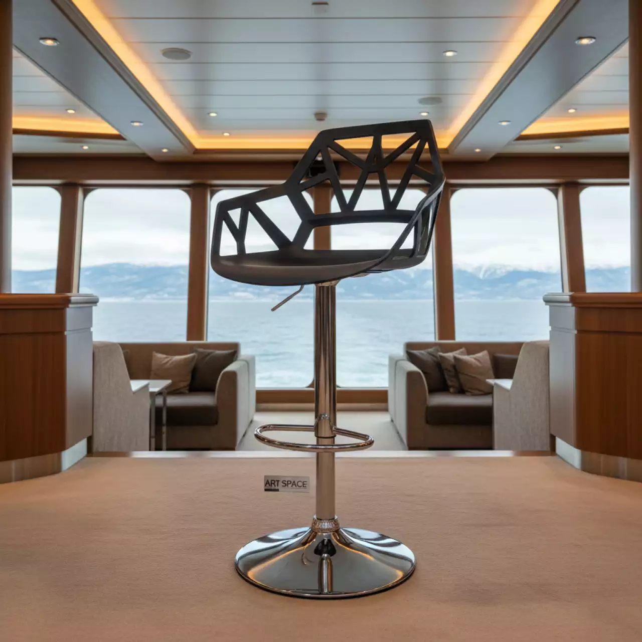Аренда Барный стул регулируемый черный Crack на теплоходе «Дагомыс» — ART SPACE