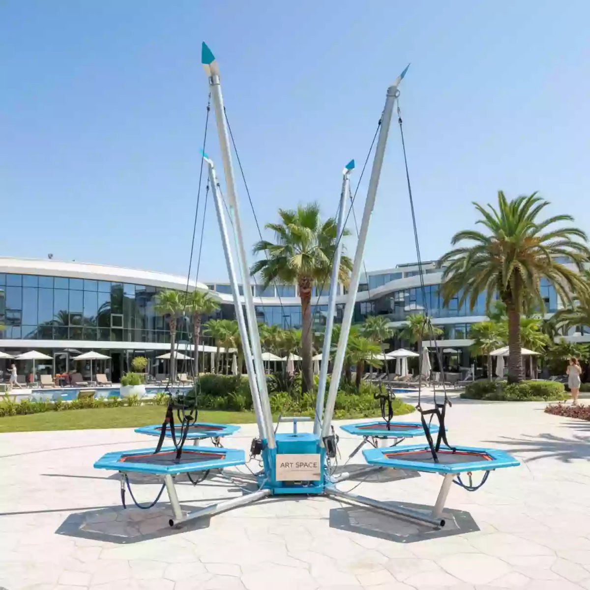 Аренда Батут Кенгуру пальмы в Novotel Resort — ART SPACE