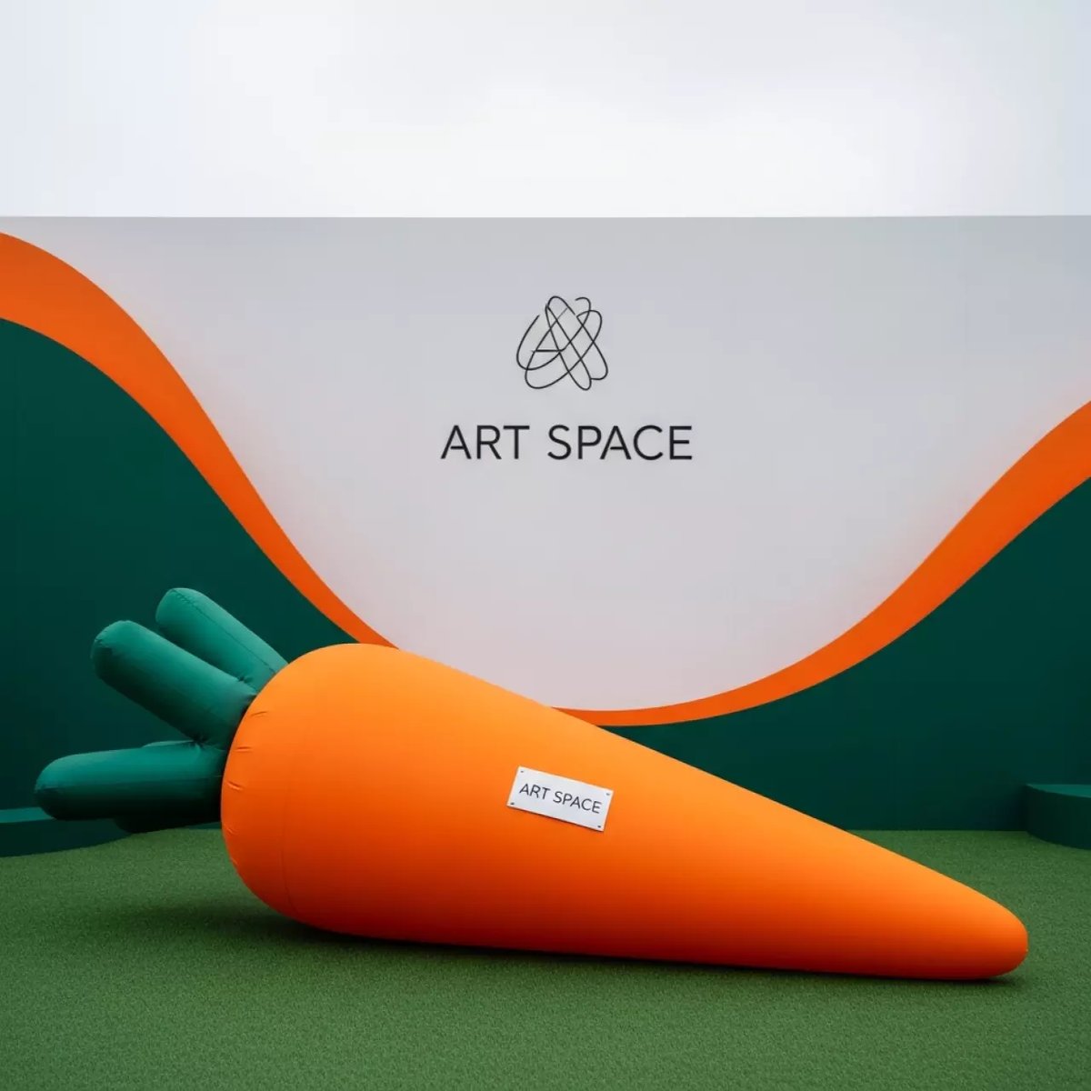 Аренда Батут надувной морковка в Swissôtel Resort Sochi Kamelia — ART SPACE