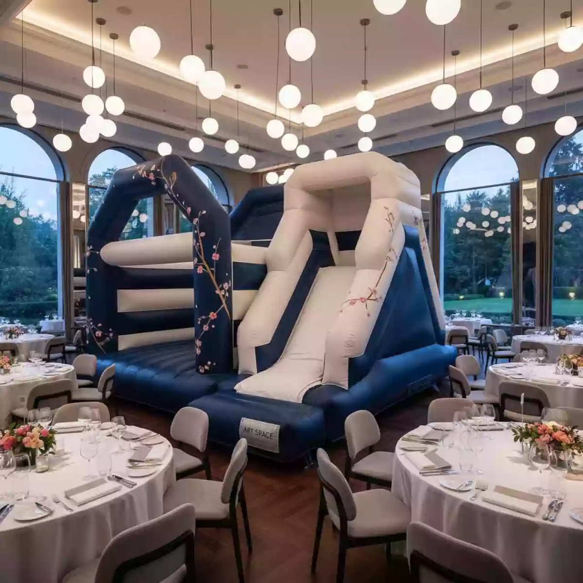 Аренда Батут с горкой модульный в ресторане «D.O.M» — ART SPACE