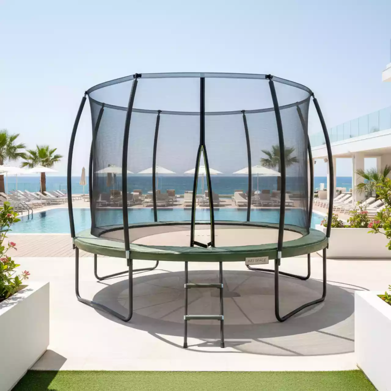 Аренда Батут уличный Green Glade с сеткой и лестницей 10 футов в комплексе Sea Galaxy — ART SPACE