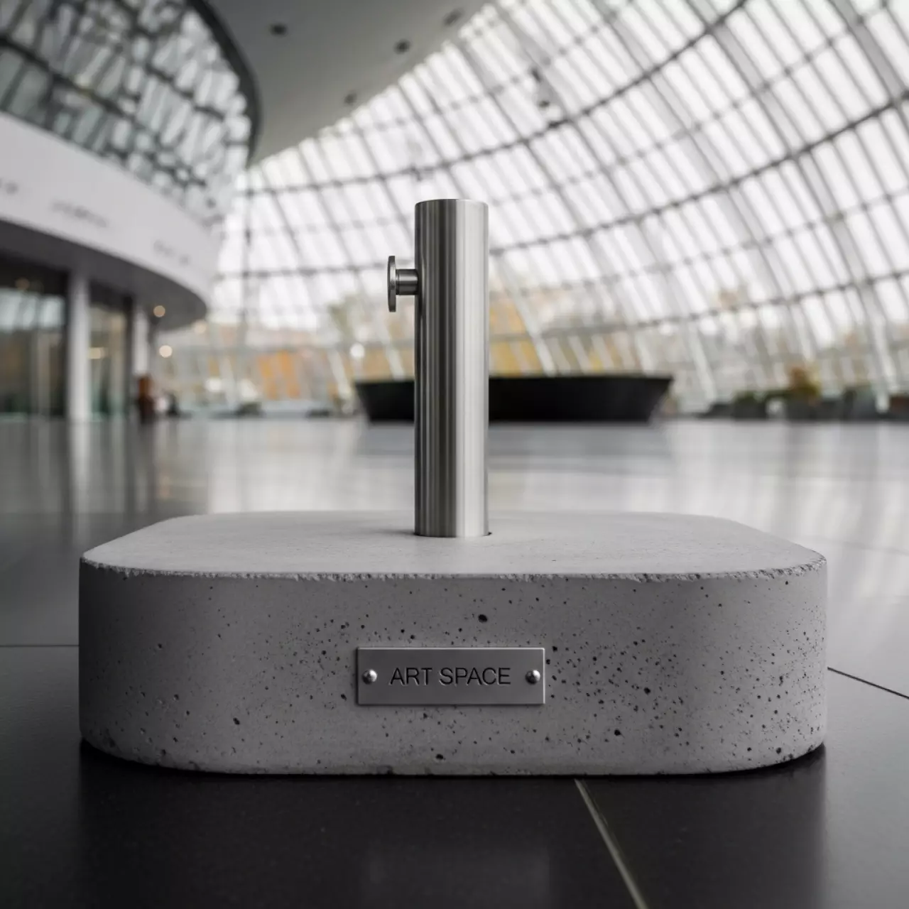 Аренда База для зонта с бетоном Wind в ледовом дворце «Большой» — ART SPACE