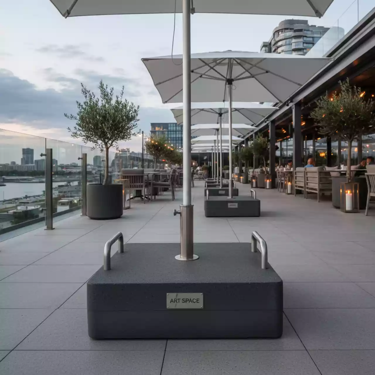 Аренда База утяжелительная с ручками для зонта BC5151GRA4 T45 60 кг в ресторане «Магадан» — ART SPACE