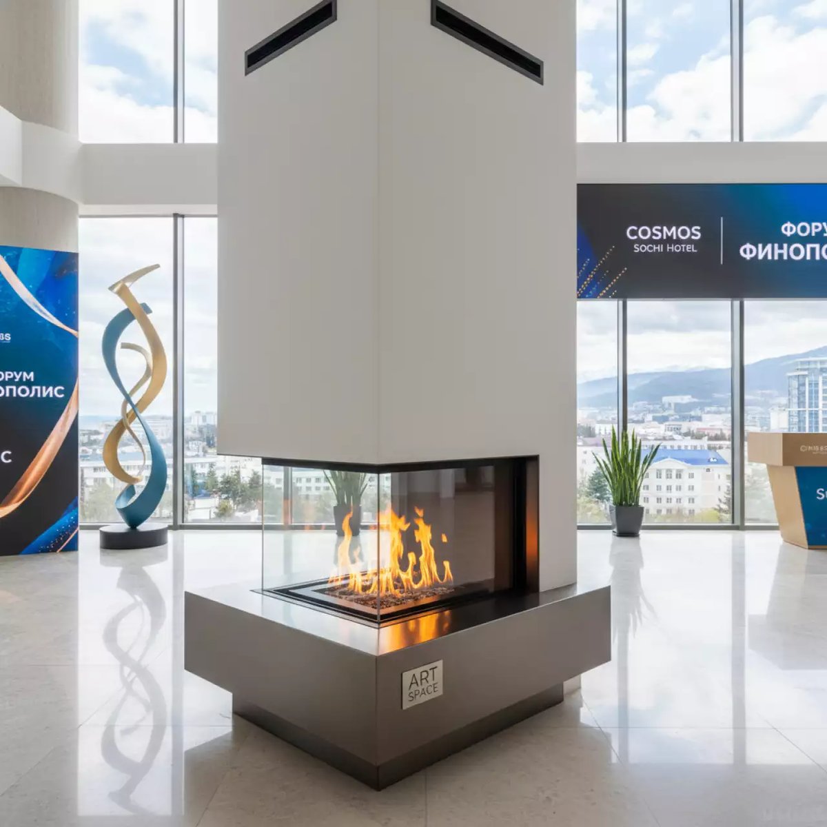 Аренда Биокамин угловой ZeFire Standart 1100 левый правый в Cosmos Sochi Hotel — ART SPACE