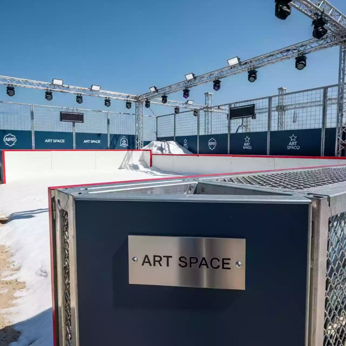 Аренда Битва снежная на пляже «Ривьера» — ART SPACE