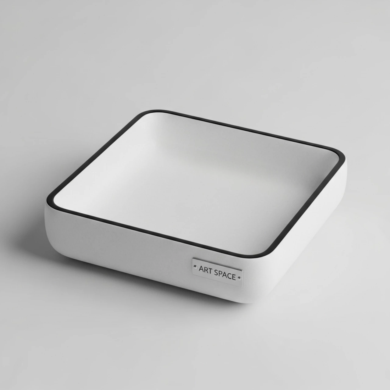 Аренда Блюдо для подачи из белого базальта с черной каймой 26х26 см на Медальной площади — ART SPACE