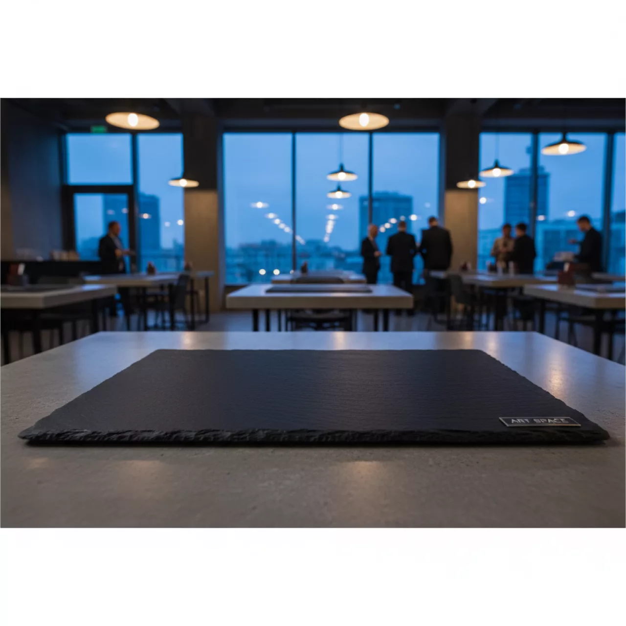 Аренда Блюдо для подачи из черного сланца 50х30 см в отеле Radisson Lazurnaya — ART SPACE