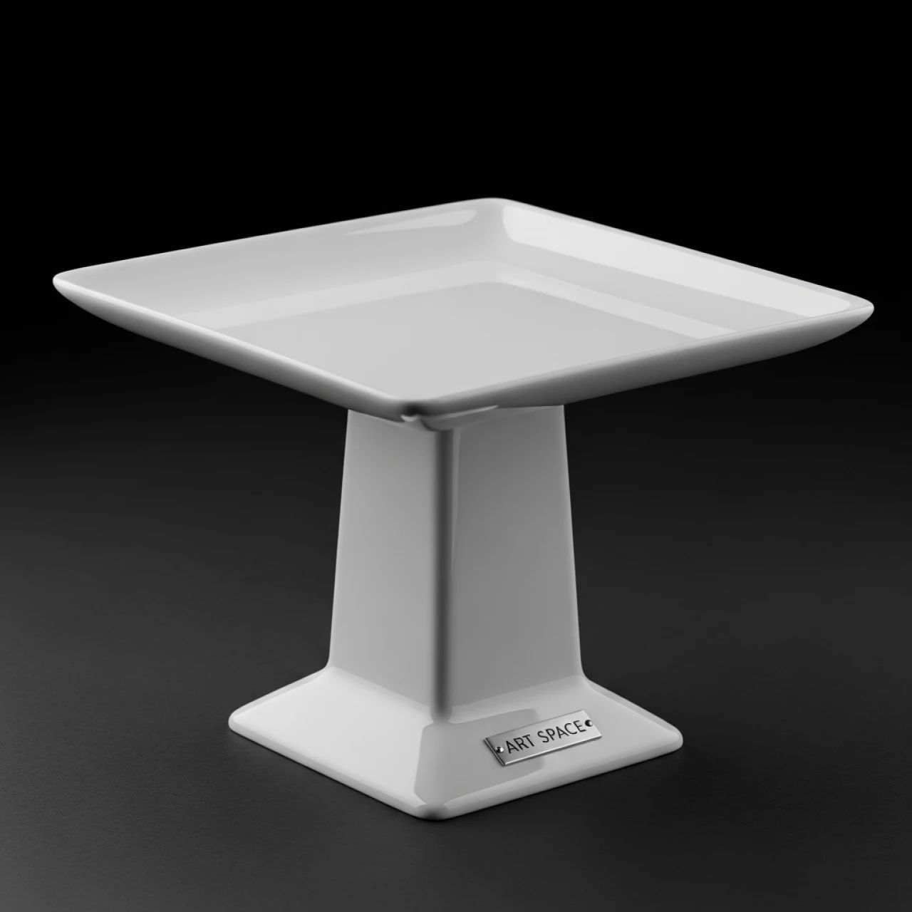 Аренда Блюдо фуршетное на ножке Steelite 30х30 см высота 16,5 см в санатории «Черноморье» — ART SPACE