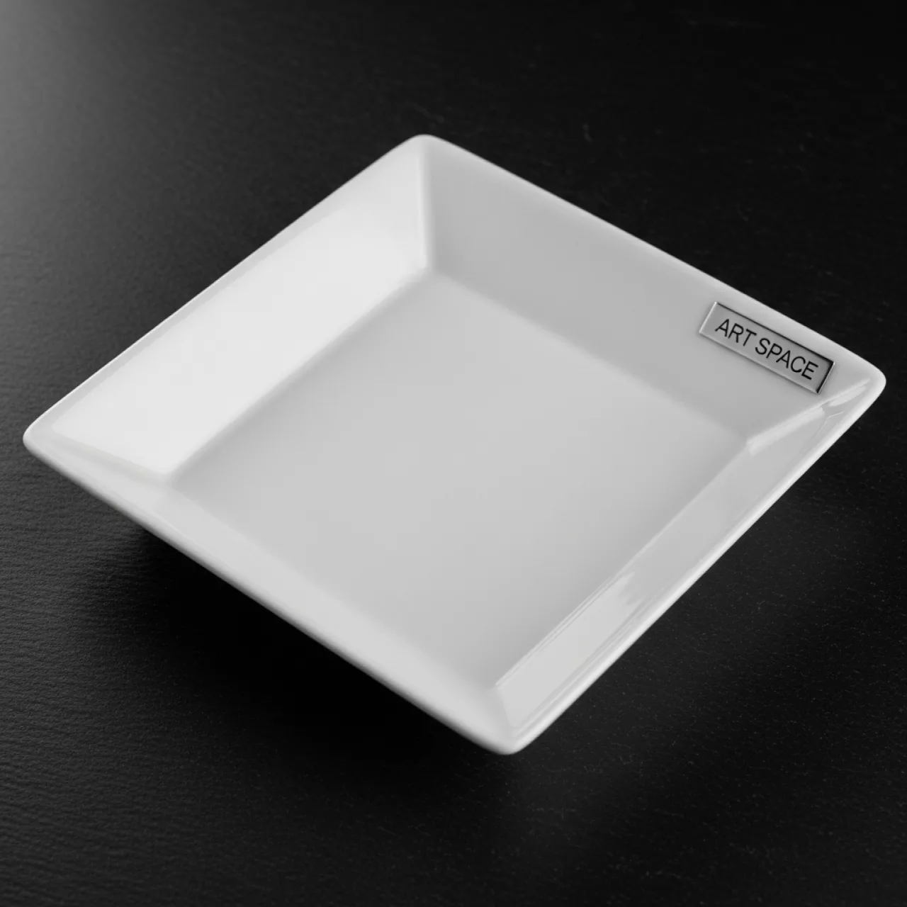 Аренда Блюдо квадратное 270х270 мм в Поляна 1389 Отель и Спа — ART SPACE