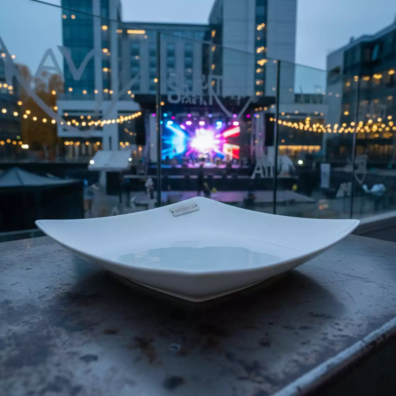 Аренда Блюдо квадратное 30 см в Sport Inn Hotel & Wellness — ART SPACE