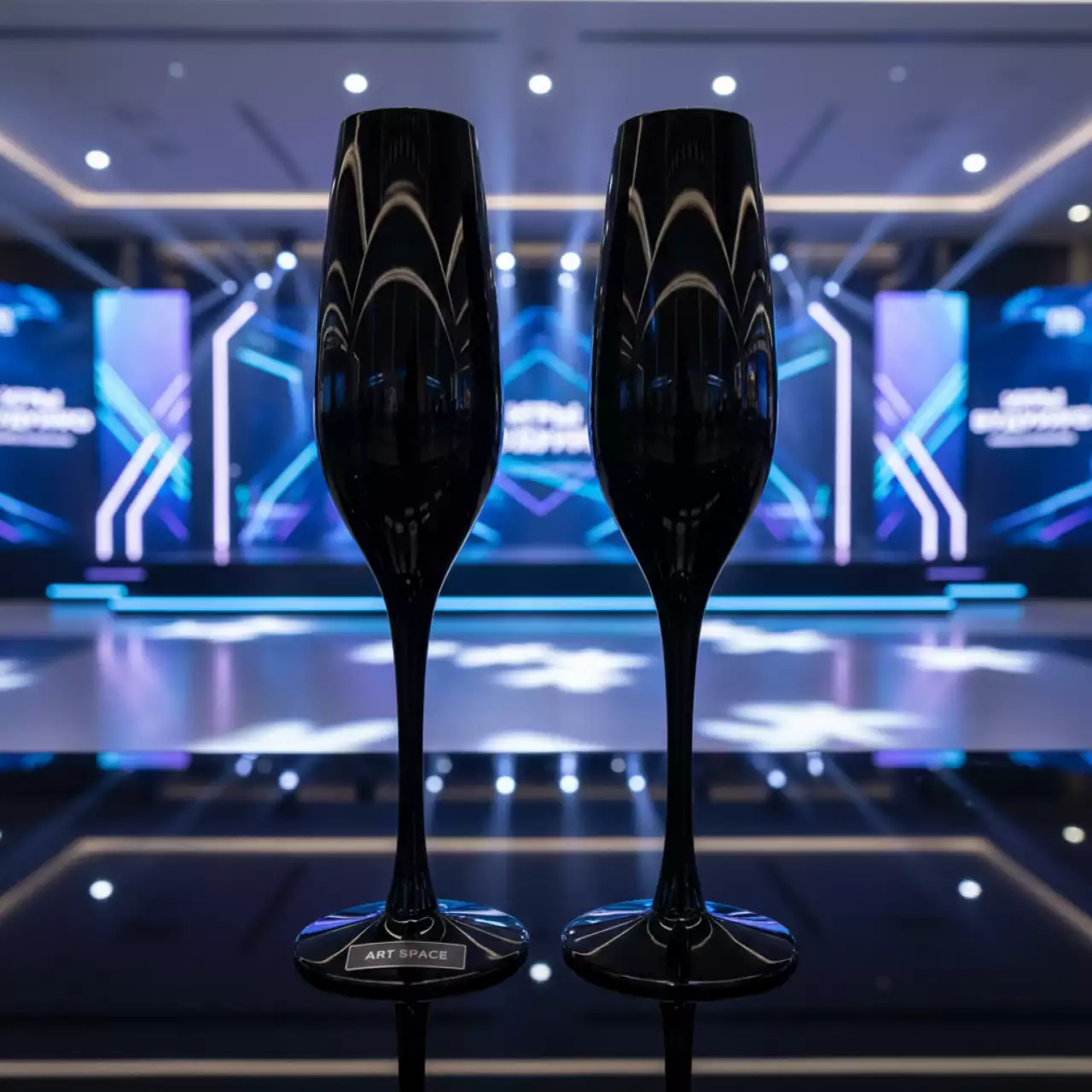 Аренда Бокал черный Килиан набор из 2 в Radisson Collection Paradise — ART SPACE